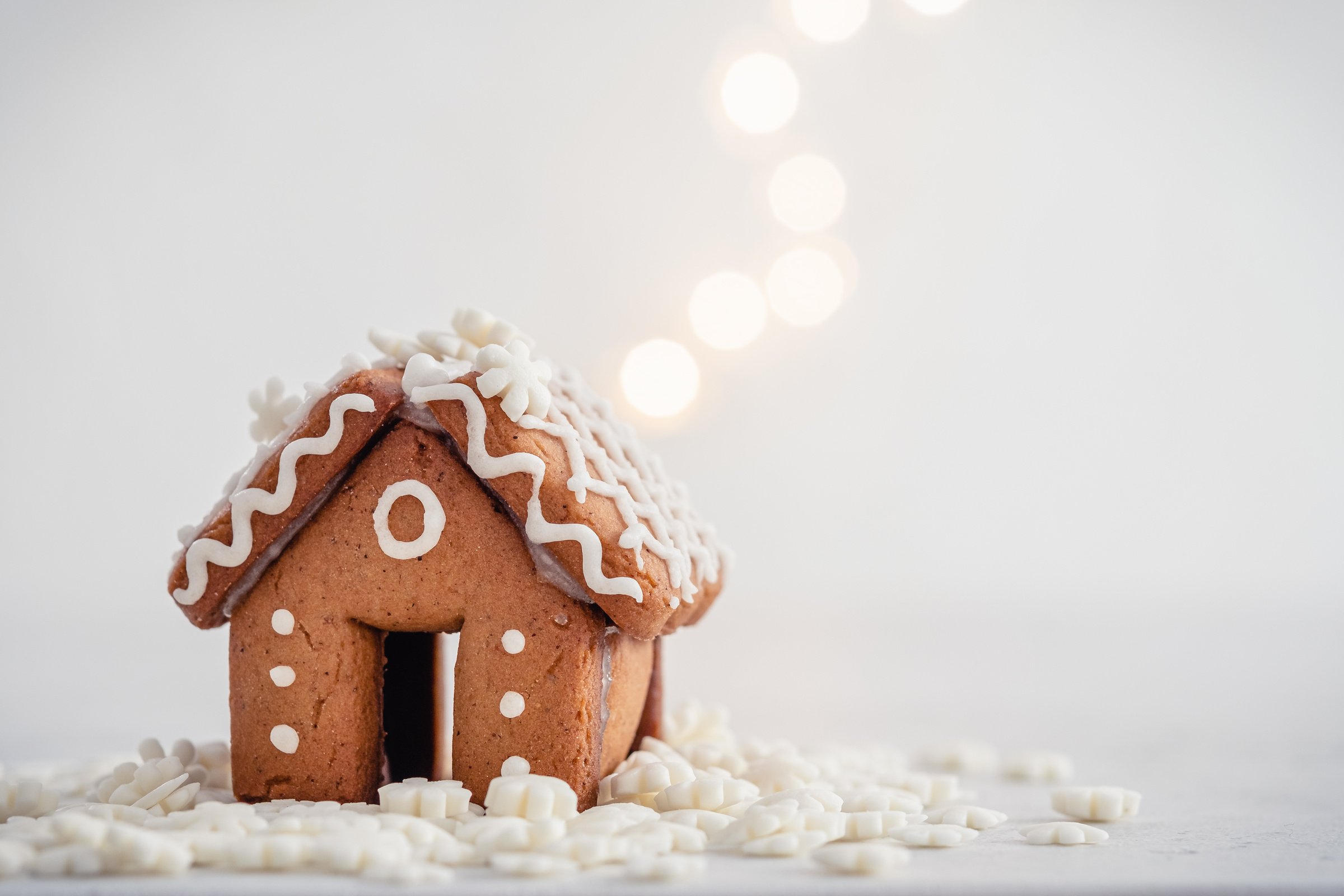 Mini gingerbread house